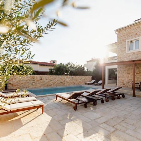 Olive Tree Apartments Водице Екстер'єр фото