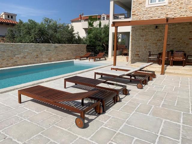 Olive Tree Apartments Водице Екстер'єр фото