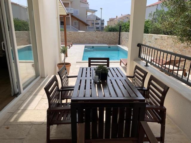 Olive Tree Apartments Водице Екстер'єр фото