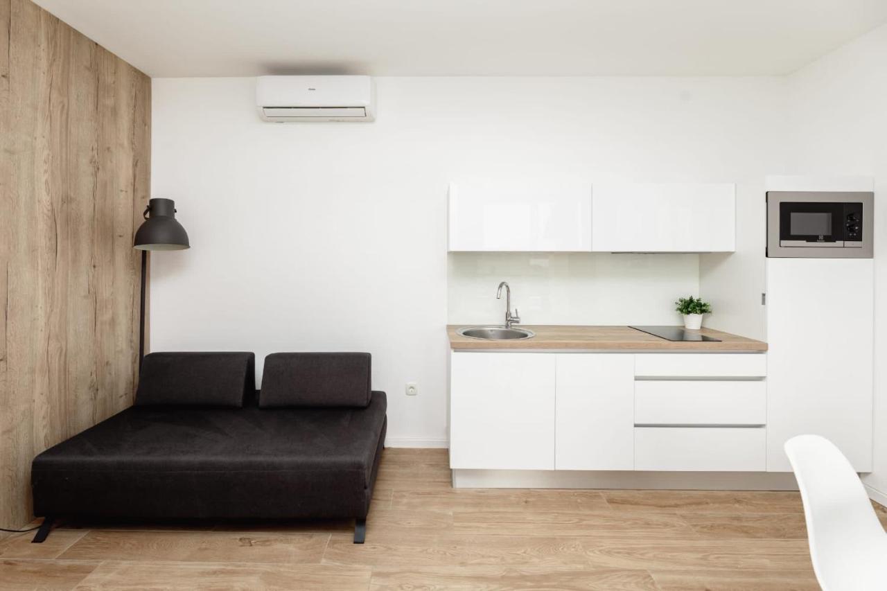 Olive Tree Apartments Водице Екстер'єр фото