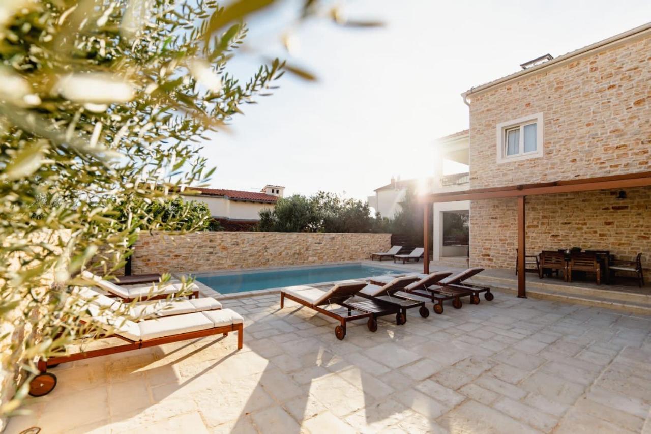 Olive Tree Apartments Водице Екстер'єр фото