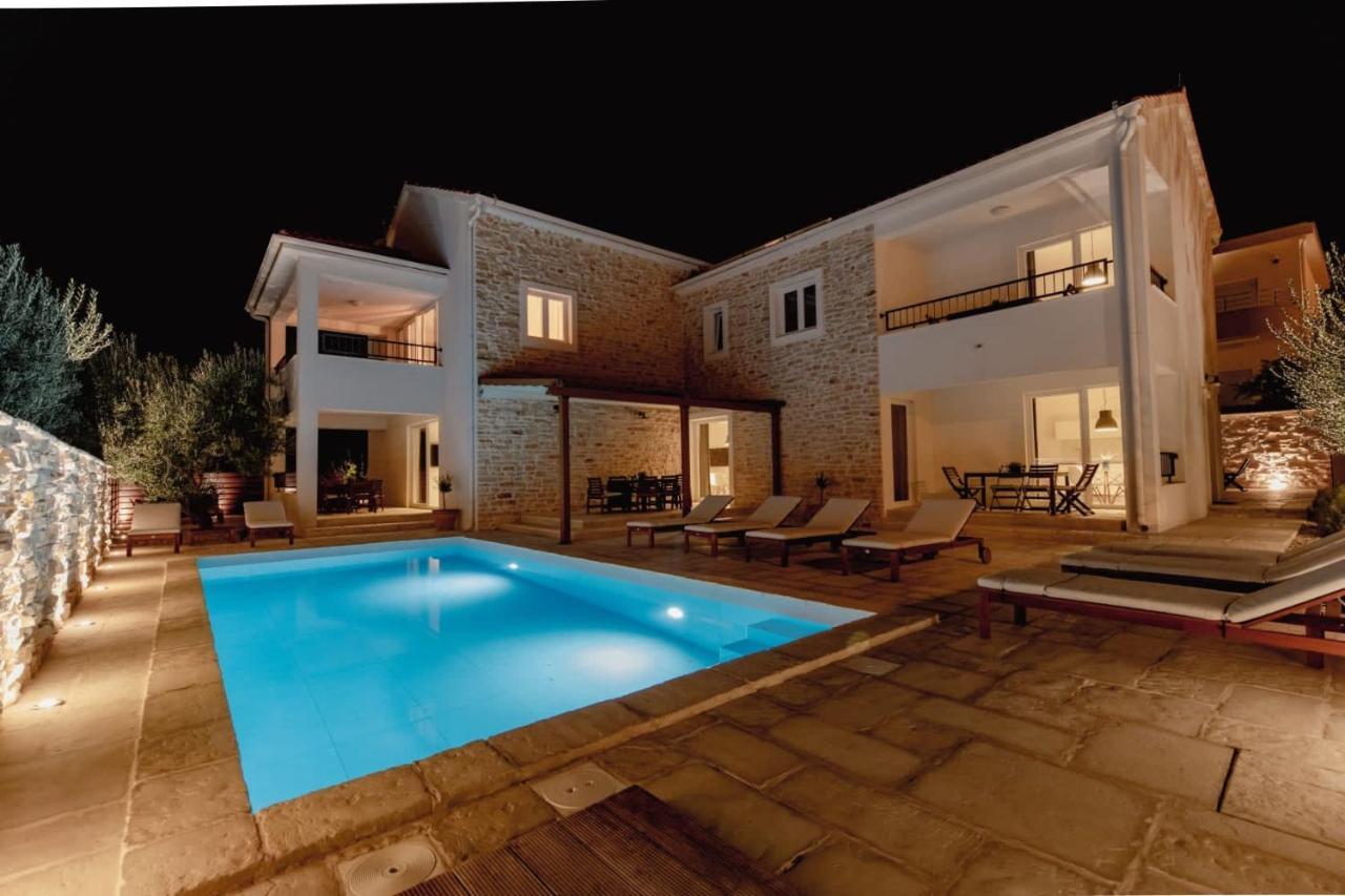 Olive Tree Apartments Водице Екстер'єр фото