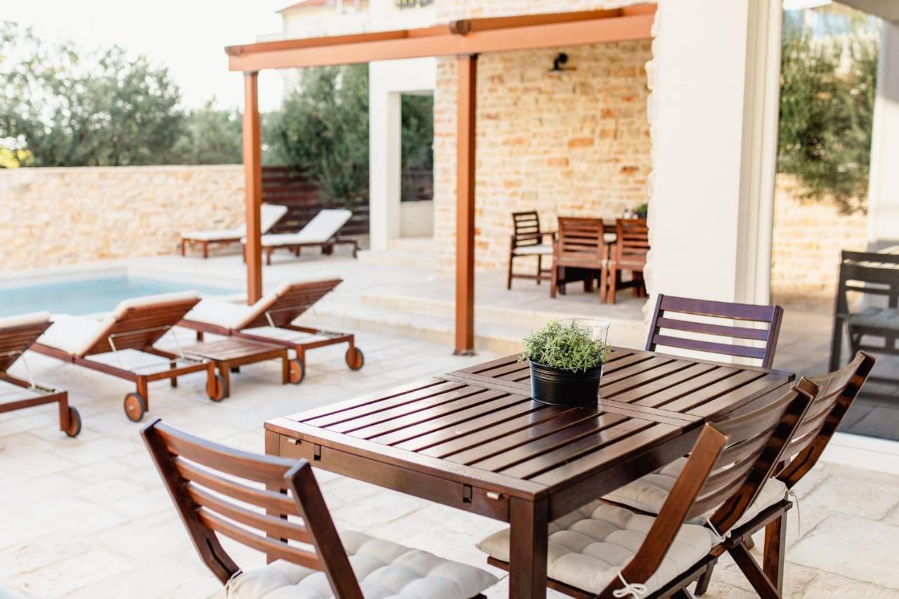 Olive Tree Apartments Водице Екстер'єр фото