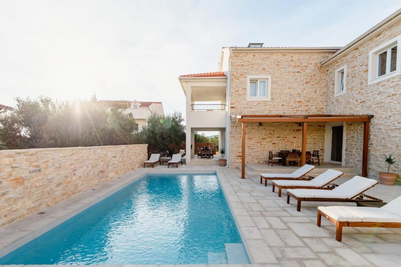 Olive Tree Apartments Водице Екстер'єр фото