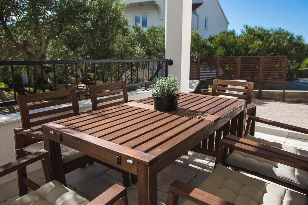 Olive Tree Apartments Водице Екстер'єр фото
